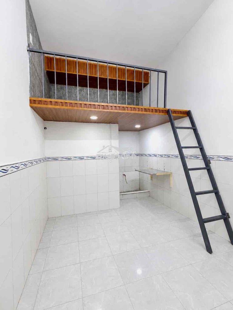 Phòng đẹp ngay tên lửa - kcn tân tạo - máy lạnh 2tr - 2