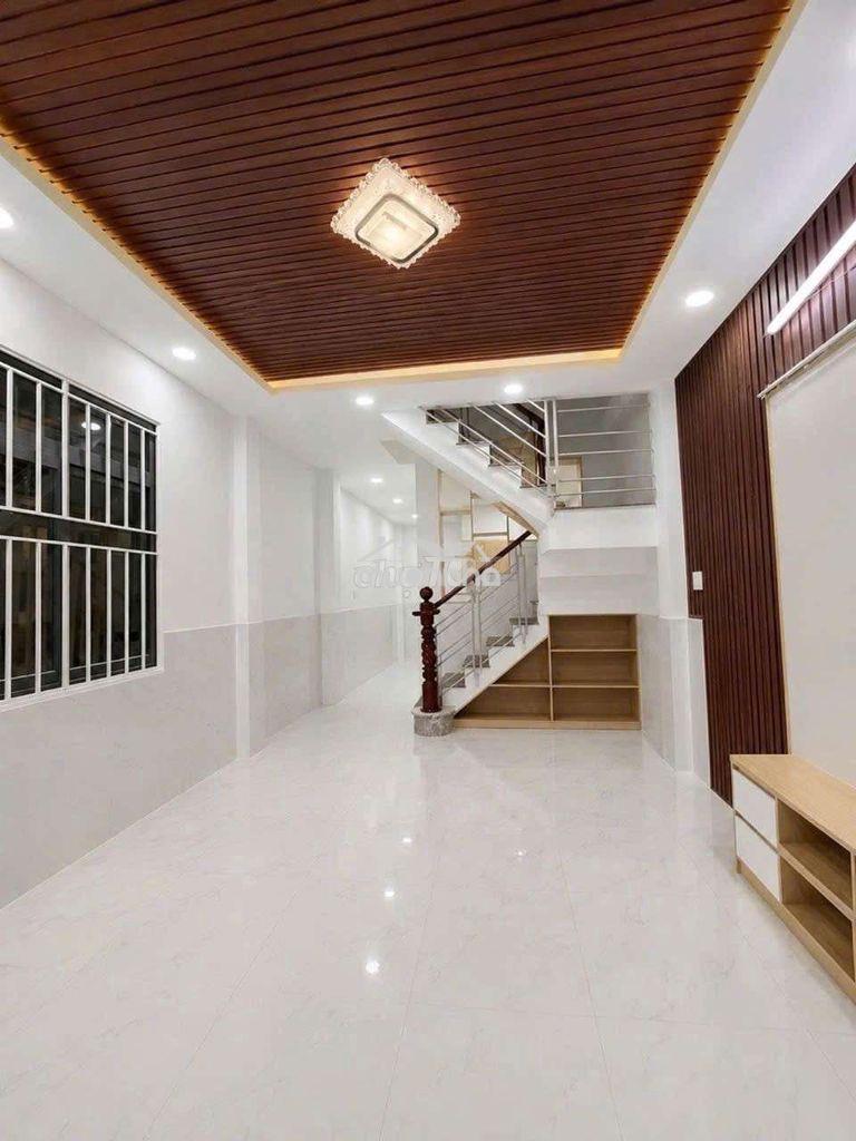 Bán nhà 4 pn, 2 ban công, phú định, gần ngay hxh, sổ hoàn công.