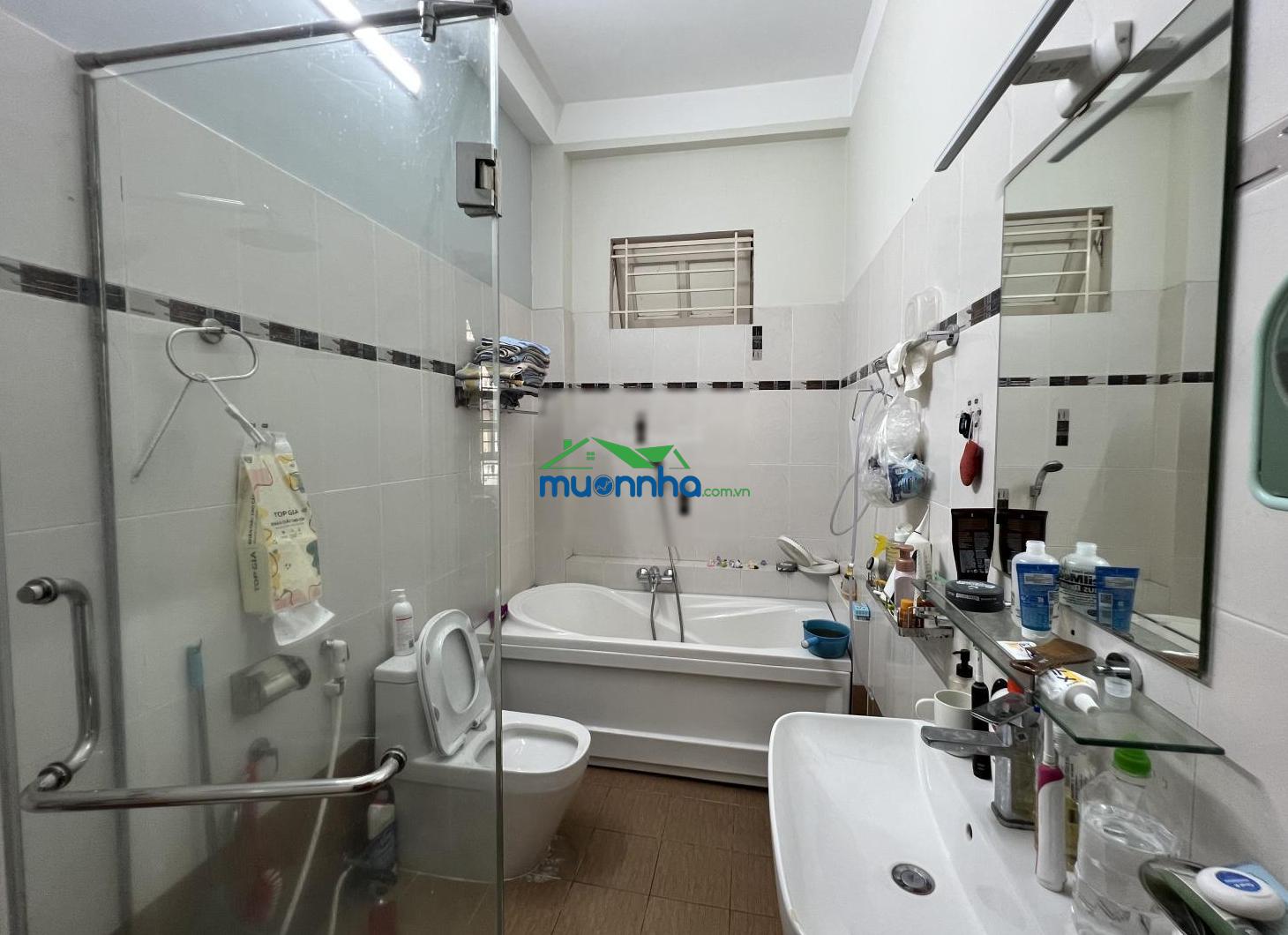 Hot hot, nhà đẹp 3 tầng, 4pn, dt 125m2 trung tâm phước long b, giá nhỉnh 12 tỷ - 2