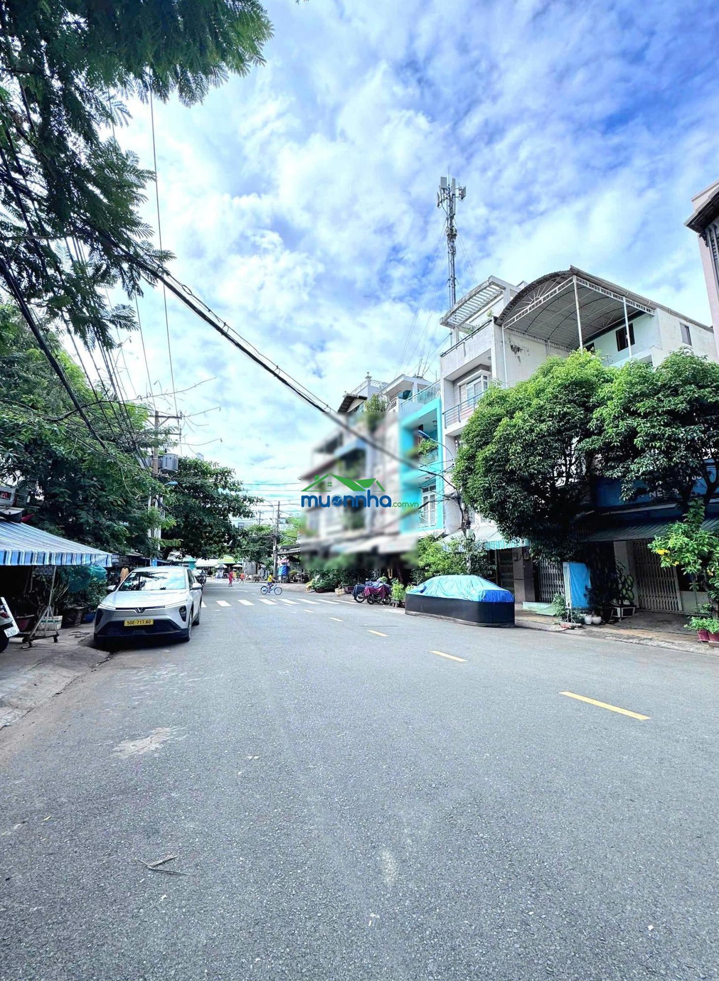 Bán nhà ngay trung tâm giữa tân bình, tân phú, q11