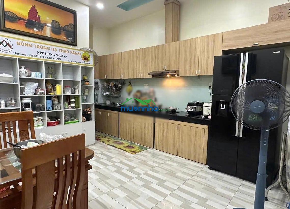 Cần bán gấp nhà 3 tầng, ql13 ngay kdc hồng long, dtsd 140m2 chỉ 7.5 tỷ tl, đường xe hơi 7m - 4