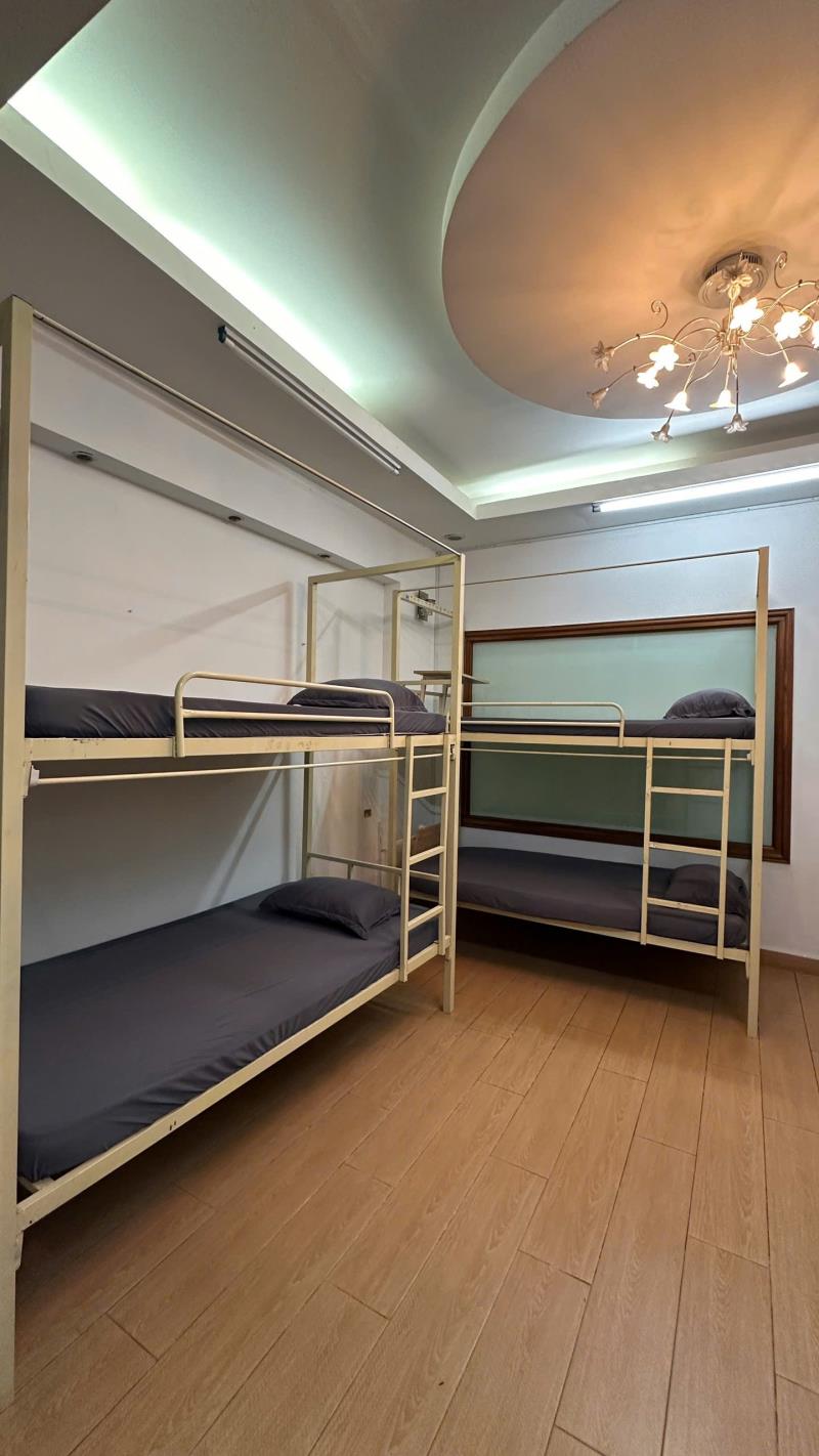 Cho thuê kí túc xá từ 1tr7/người ( có rèm che mỗi giường nha )  - 2