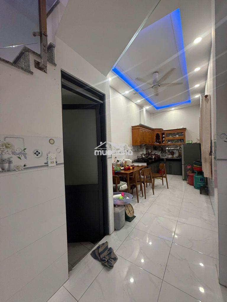 Bán gấp nhà cc hxh lý thường kiệt, 4 x 17m, t+2l, 6.8 tỷ, nhà mới - 2