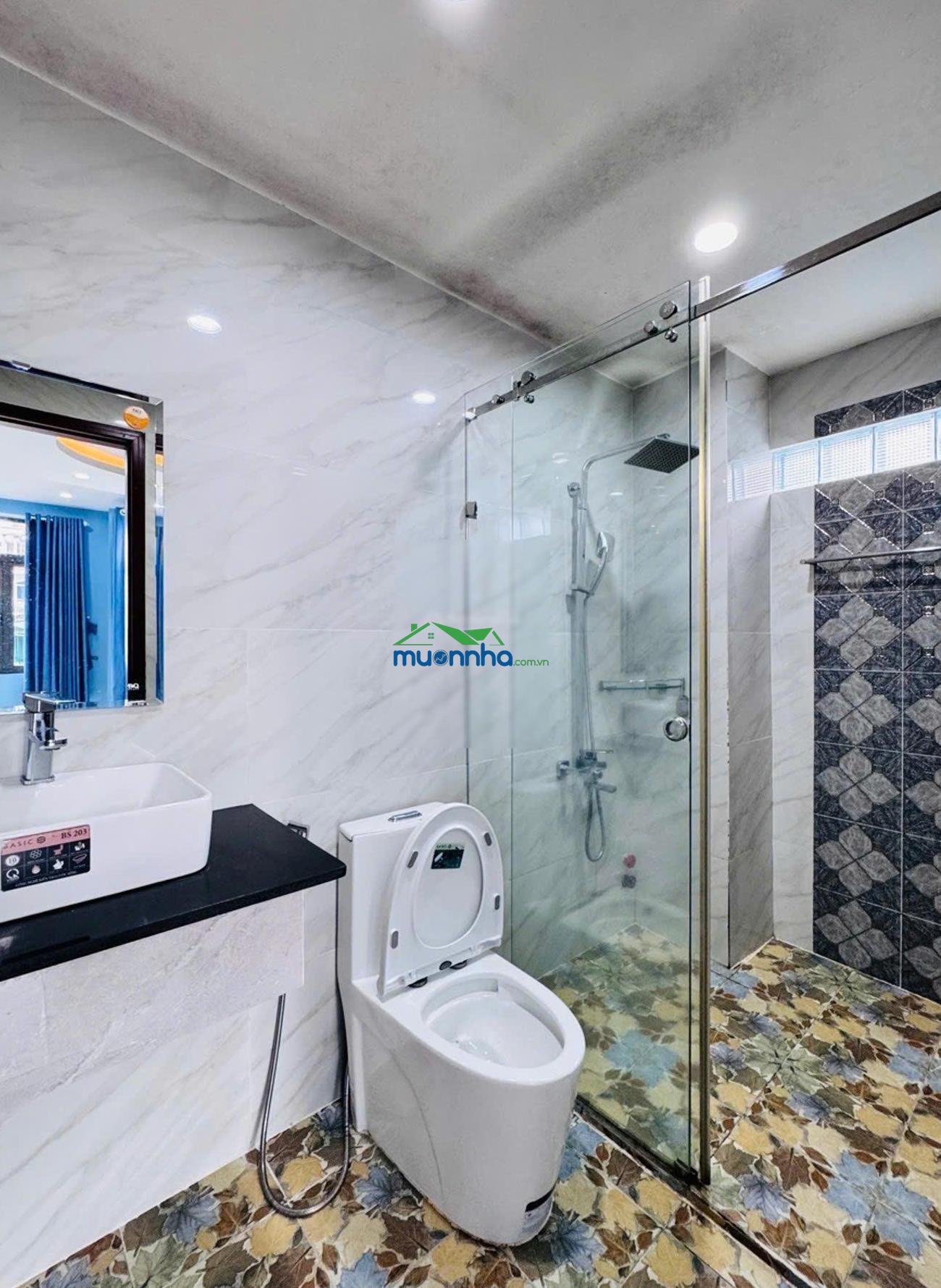 Hẻm 4m cách đường chỉ 3 bước chân, ngang khủng gần 8m, 67m² x 4 tầng bề thế, lô góc 2 mặt thoáng - 4