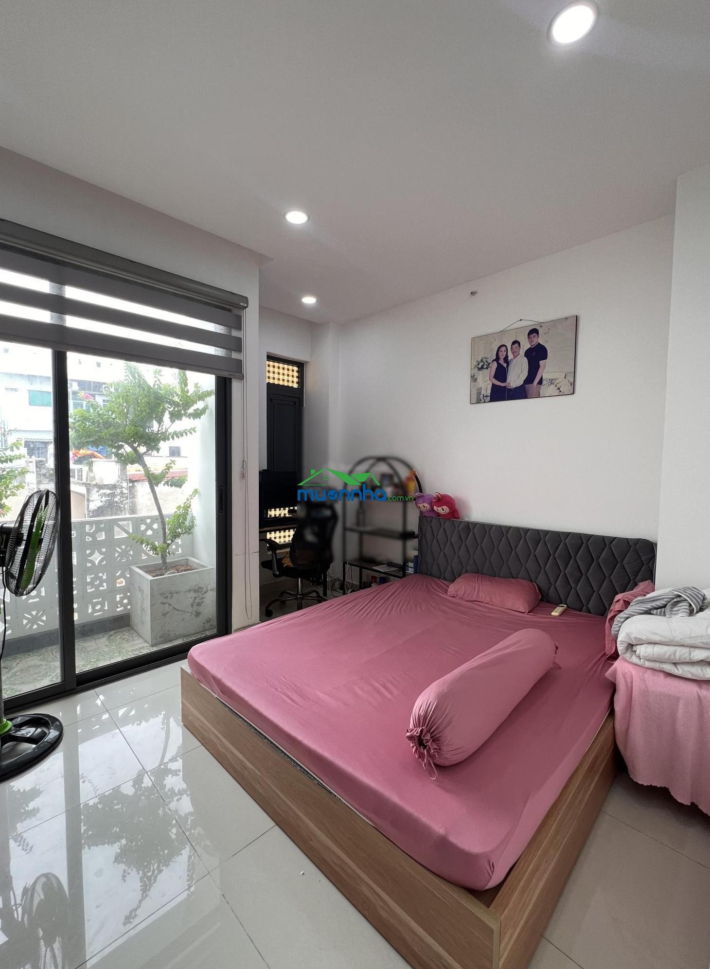 Nhà hiếm. bán nhanh, chỉ 4,5 tỷ. 40m² - 4 tầng - 4pn. sân thượng thoáng mát