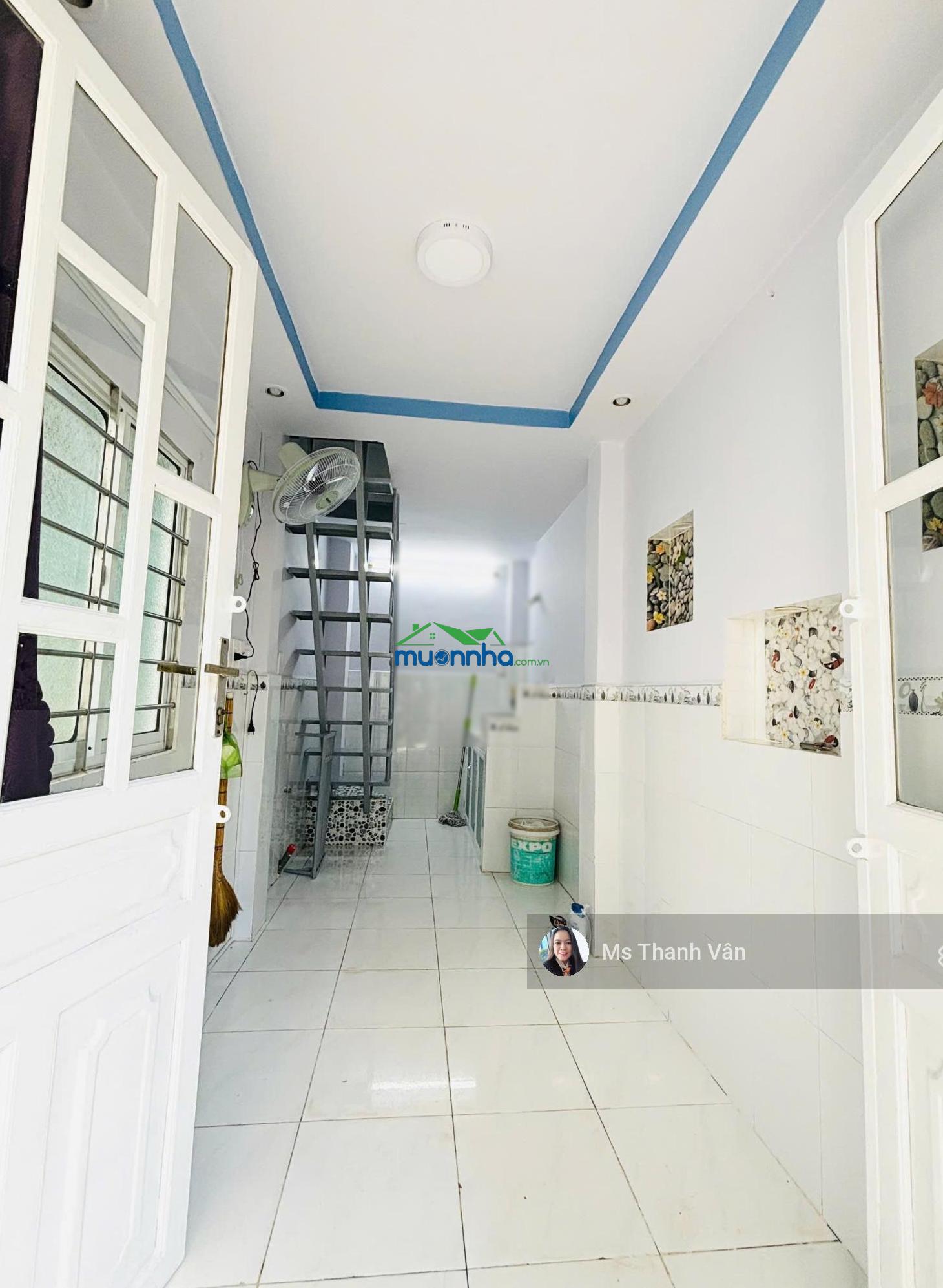 Bán nhà chính chủ 1ty699 trueu có sổ hồng vay đc 500 triệu nhà 1 lầu nhà mới sơn 2x5m có bancon rộn - 4