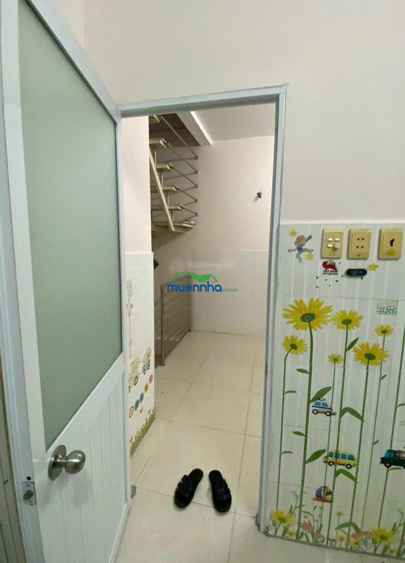 Bán nhà chính chủ có sổ hồng giá tốt