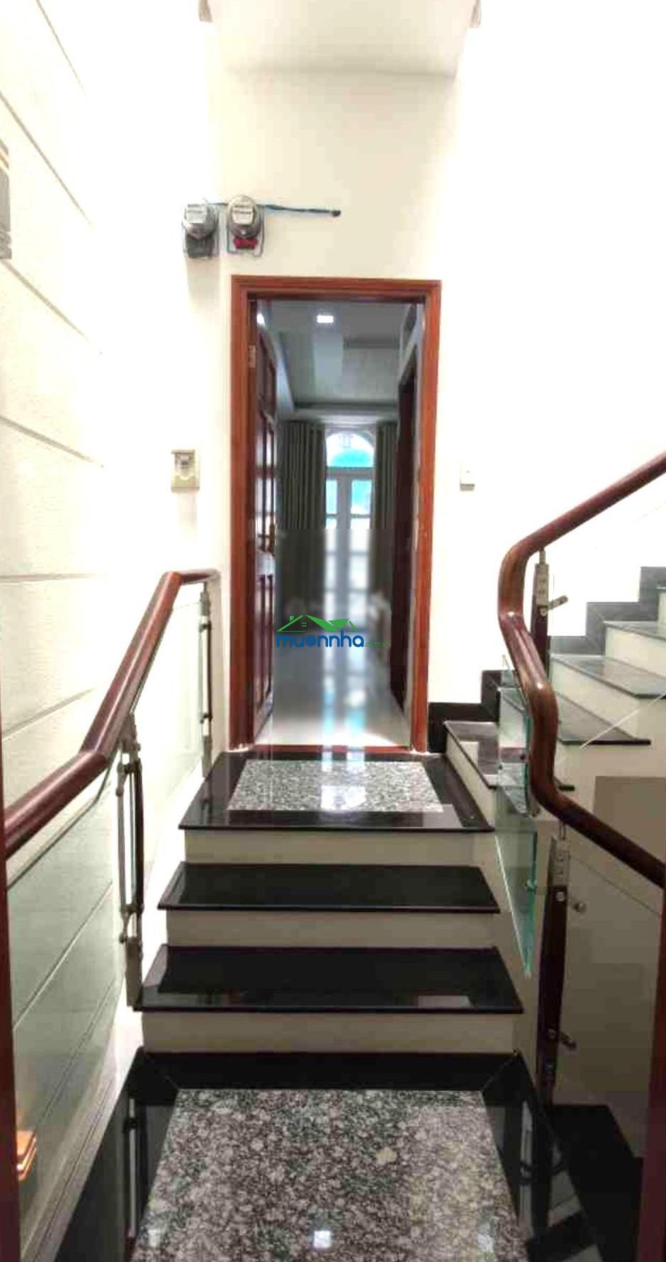 Nhà đẹp ở ngay- xe hơi ngủ trong nhà - trần thị trong- phường 15- tân bình- 4 x 16- 5 tầng đúc btct - 2