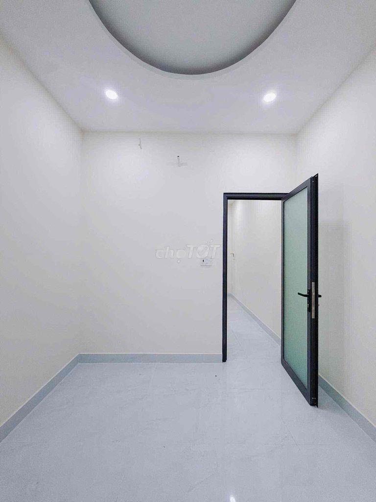 Q4- tôn đản - 3pn - 2wc - 3,2 x 11m nở hậu - shr - không qh - 4