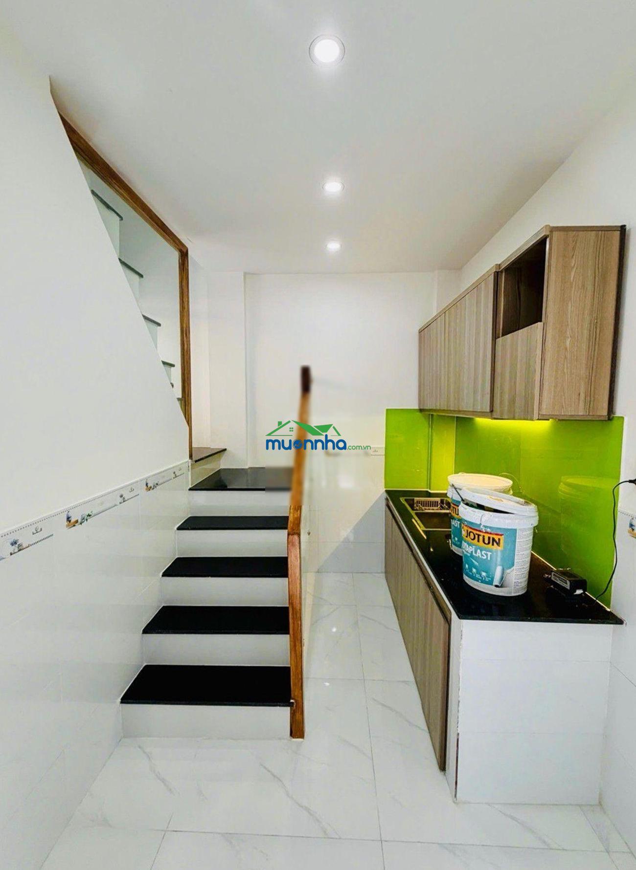 Gần chợ gò vấp và đh cn tphcm, nhà 2 tầng 2 pn xe hơi đậu cửa.. chỉ 4tr5/ thg lng - 4