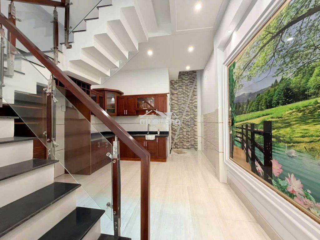 Cho thuê nhà 3 lầu st hẻm xe tải/ nguyễn văn khối gầncông viên lànghoa - 2