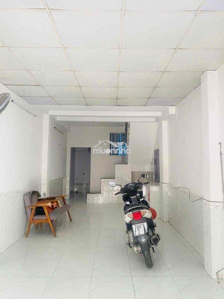 Nhà gần trường cấp 1..2..3.  trệt lầu 2pn 2wc. đường xe hơi