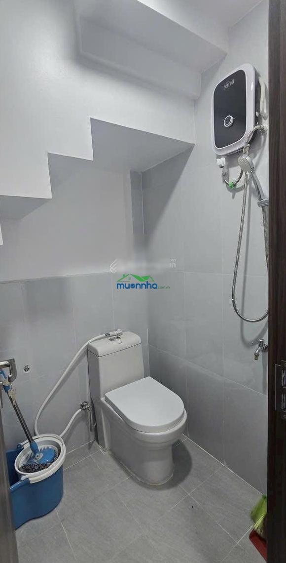 Quận 3, hẻm 1 sẹc cách mặt tiền 20m - đường cmt8 - 3 tầng - 2pn, 3wc, 4.x tỷ - 4