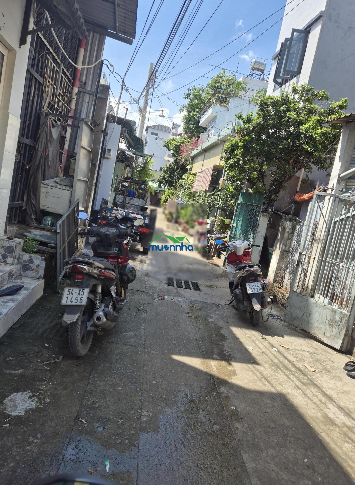 Bán nhà nát gần bv lê văn thịnh