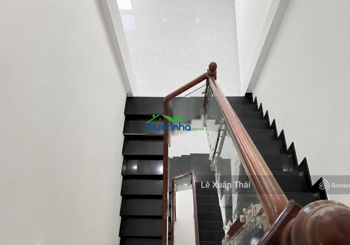 Bán nhà đẹp ở ngay thành thái q10 4 tầng 85m2 - 4.2m mặt tiền. giá 15.6 tỷ - 2