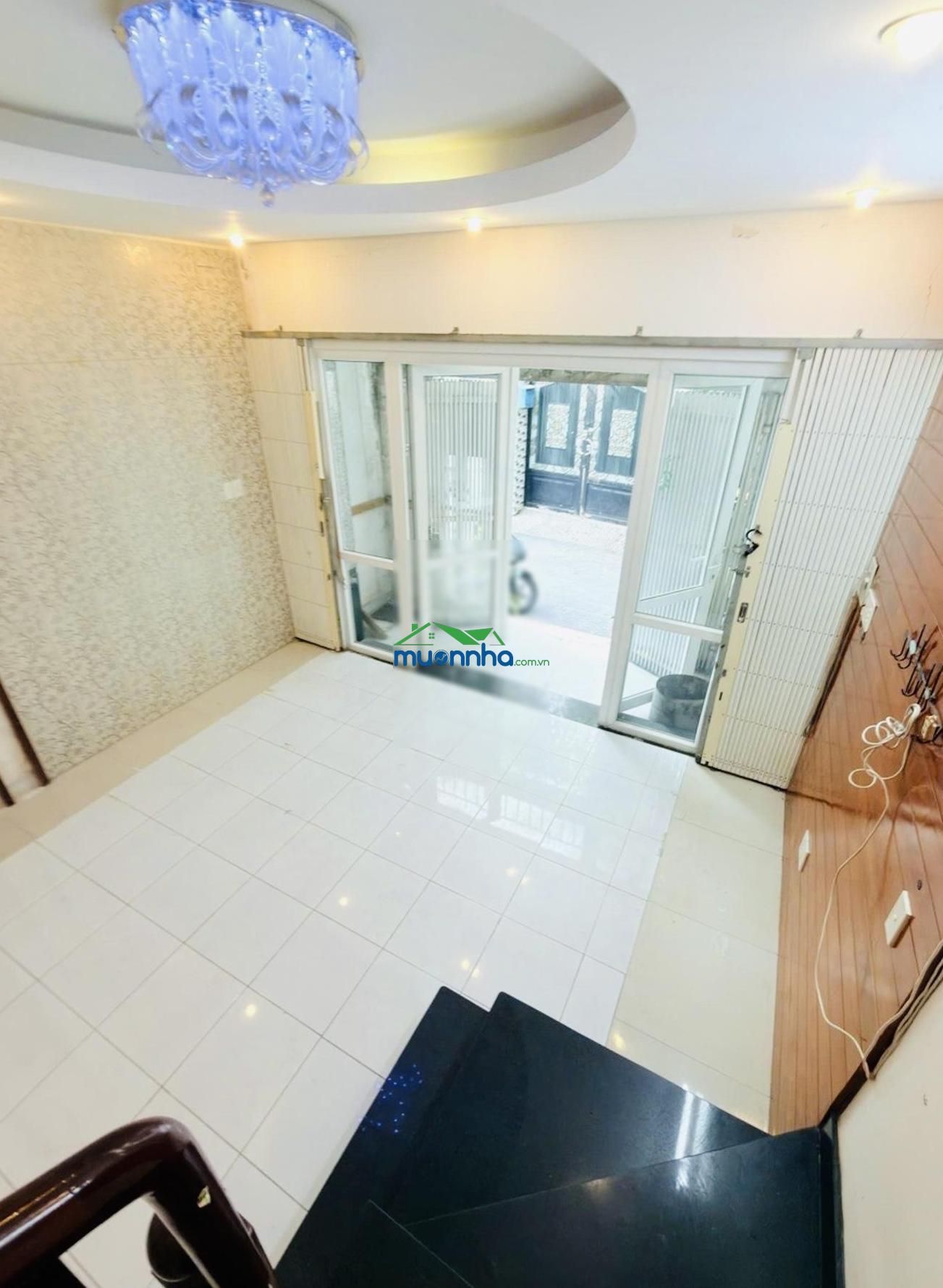 Cạnh hẻm xe hơi, 3 tầng có sân thượng, hoàn công đủ, 3pn, 3wc, sd: 100m2, gần lê quang định, nở hậu - 3