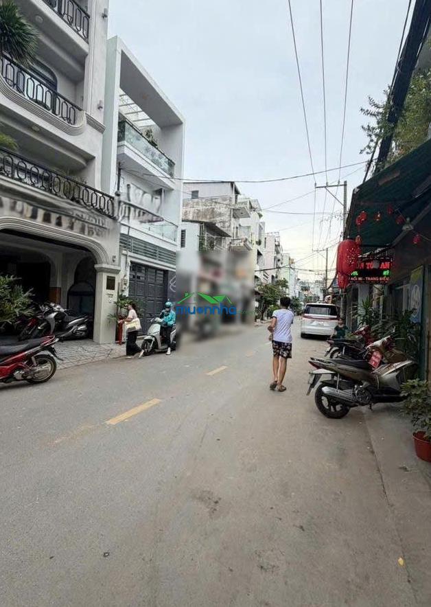 Bán nhà gò vấp đ. nguyễn văn công -phường hạnh thông dt 56,9m2 xây 3 lầu