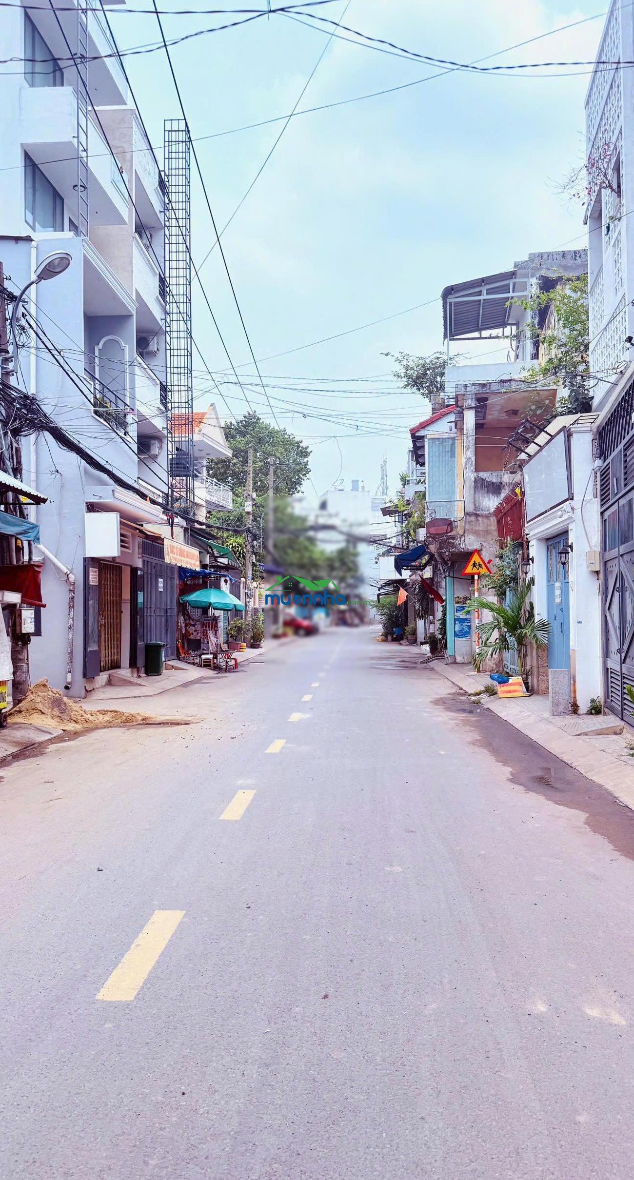 Bán nhà 3 tầng, đường ô tô thông, nguyễn văn công, p.3, gv, giá chỉ 8 tỷ