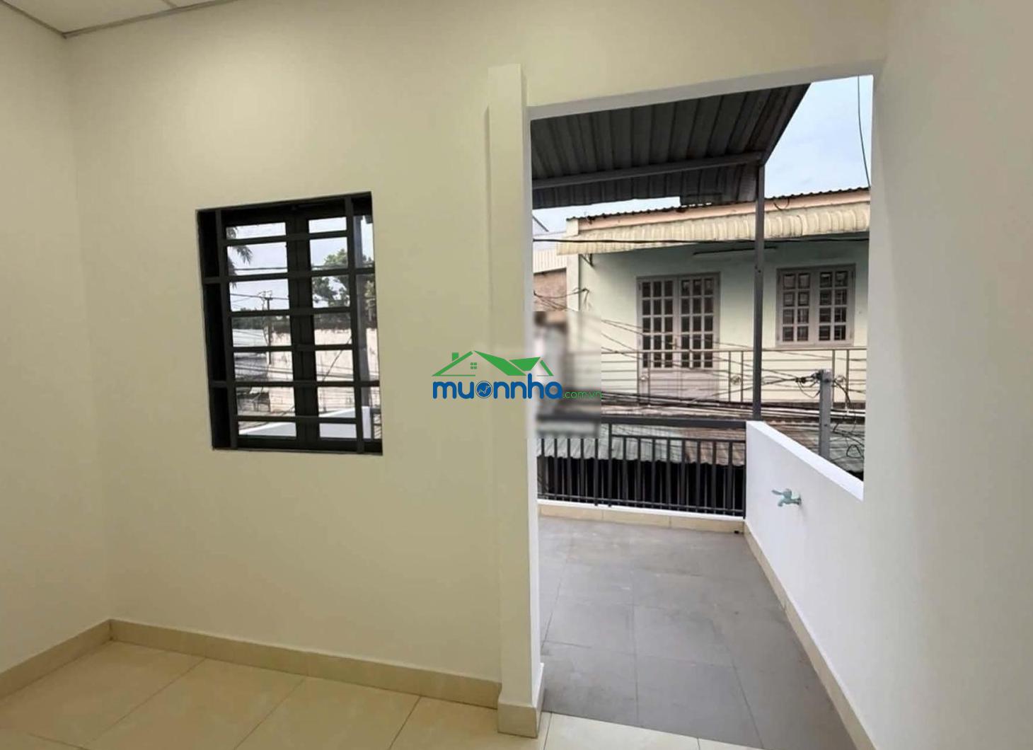 Nhà đẹp đối diện vincom lê văn việt chỉ nhỉnh 4 tỷ - 3