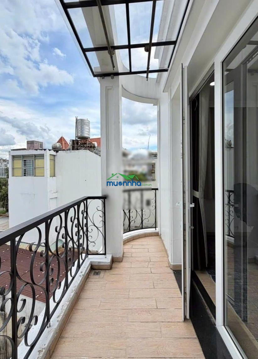 Nhà đẹp 4 tầng, sổ vuông a4, đầy đủ tiện nghi. 30m đến mặt tiền nguyễn văn nguyễn, 3pn + sân thượng - 2