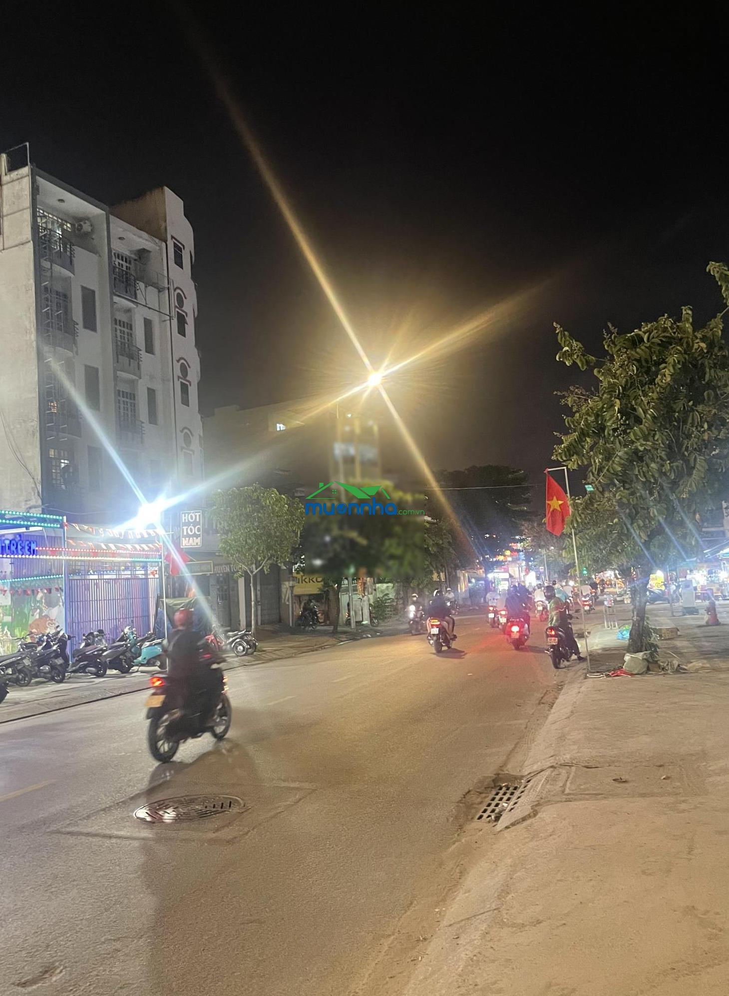 5.8tỷ trung tâm bình thạnh 57m2 4 tầng btct sân thượng 5pn có sân rộng rãi để xe gần chợ bà chiểu - 4