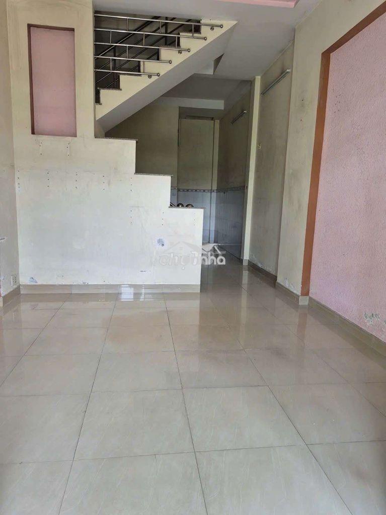 Cho thuê nhà hẻm xe hơi gần chợ đại hải.dt 4*12-1 lầu -2pn -2wc - 3