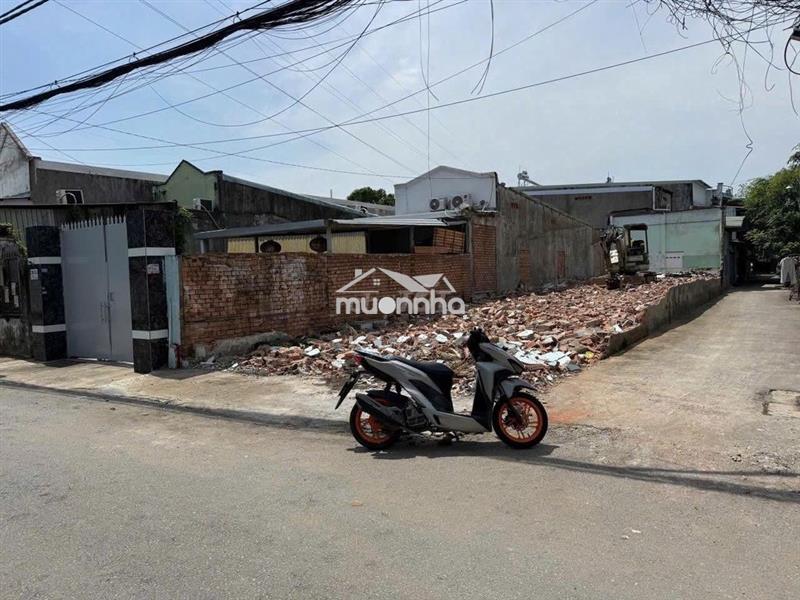 Bán 56,9m2 đất ngay mặt đường1 1 oto tránh nhau, xây full