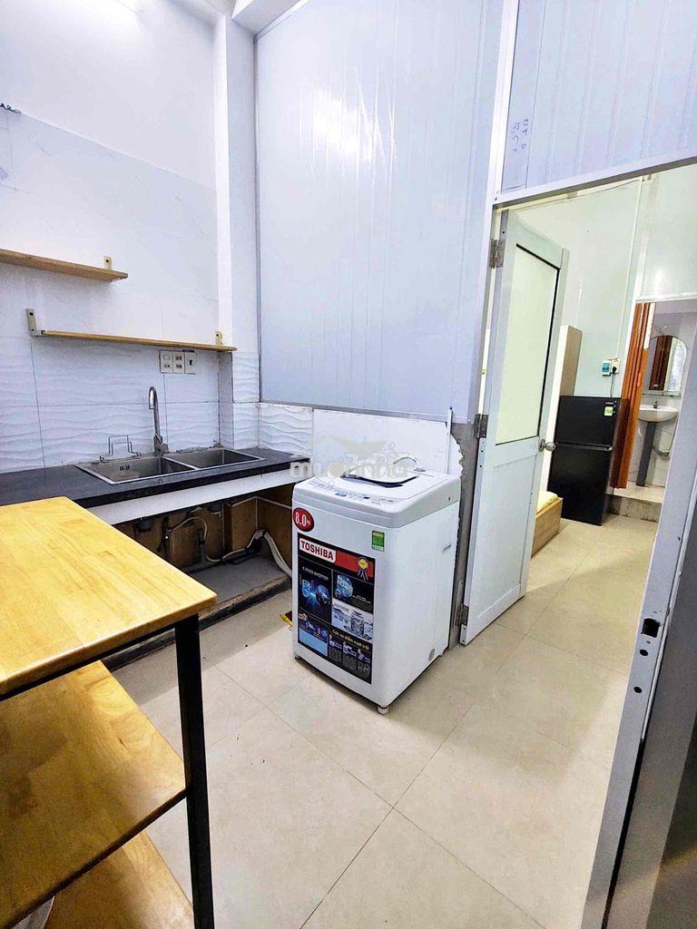 Phòng full nội thất ngay quận 3
