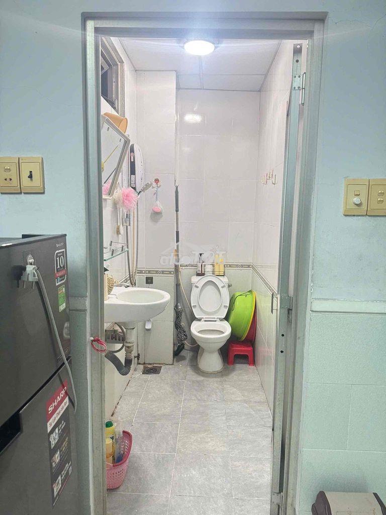 Phòng ban công cho nữ thuê full nội thất giáp q1 - 4