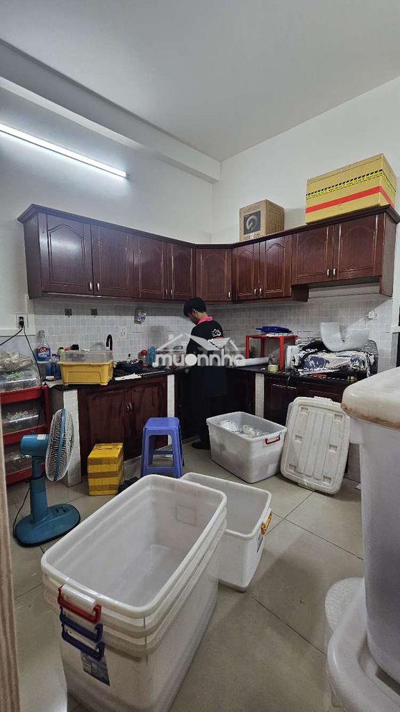 Cho thuê 4x10m lầu 2pn 6tr sát chợ 1a - 3