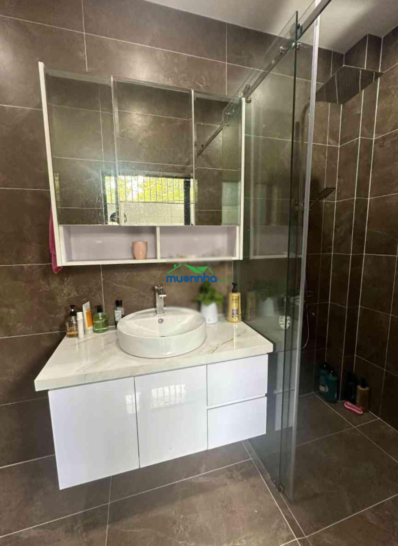 Bán nhà 2 tầng - 105m2 - hẻm xe tải - vào ở ngay - bình trưng - quận 2 - nhỉnh 10 tỷ(tl) - giá tốt.