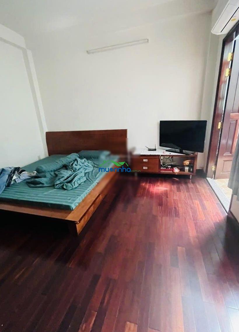 Kẹt vốn giảm 500tr 4m x 16m 4 tầng nở hậu 5m6 hẻm ô tô ngay ủy ban quận rất gấp bán