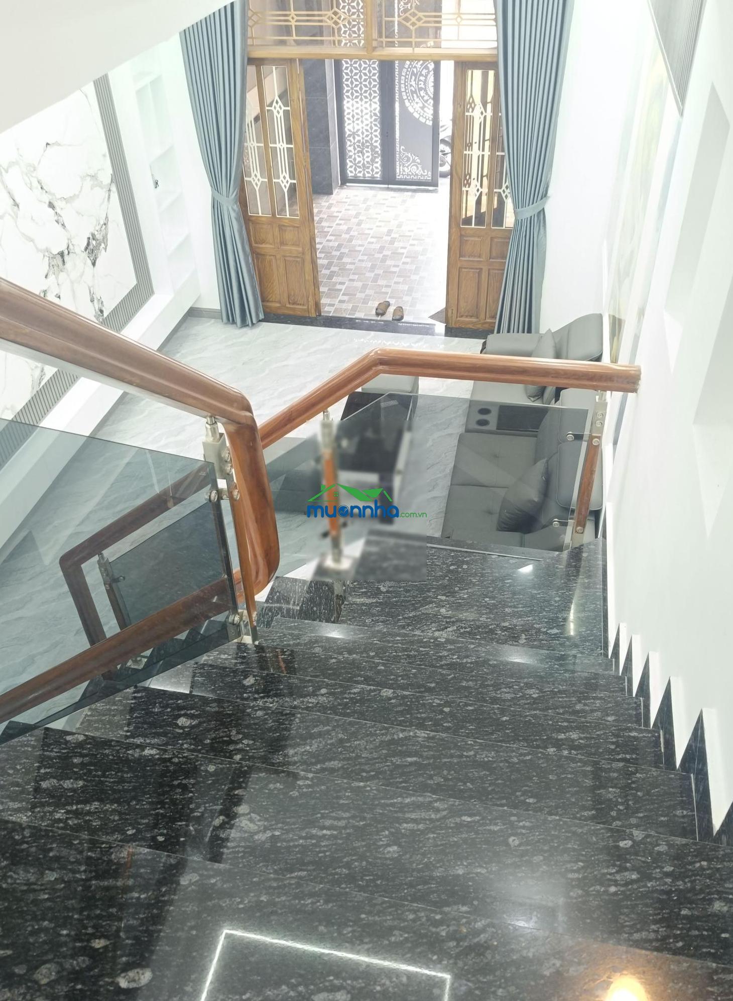 Giảm sốc còn 4 tỷ 750 nhà 2 tầng ngay nguyễn thị búp hẻm xe hơi vào tận nhà 4,1x15m
