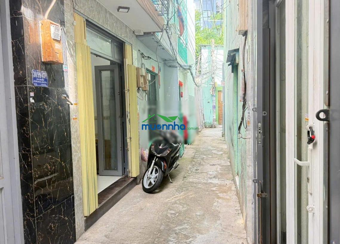 Nhà sổ hồng riêng quận 7 - giá tốt
