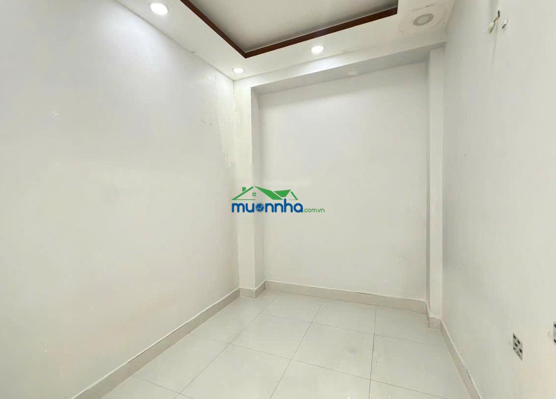 Nhà sổ hồng riêng quận 7 - giá tốt - 2