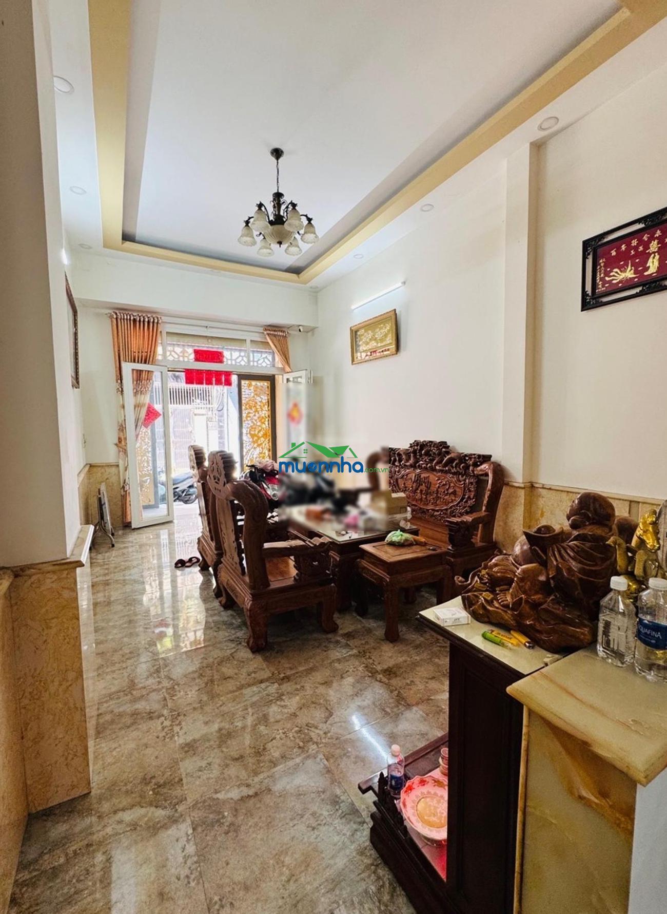 Vị trí đẹp cách mặt tiền 30m, hẻm 8m, xe hơi 7 chỗ ngủ trong nhà. 4 tầng, 4x17m - 2