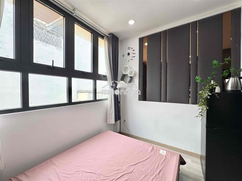 Căn hộ studio cửa sổ lớn ngay bờ kè hoàng sa - oto tận cửa, quận 3