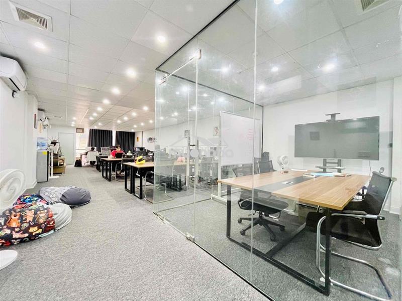 Thái hà - đống đa cho thuê văn phòng 120m giá cực rẻ chỉ 18tr đẹp keng