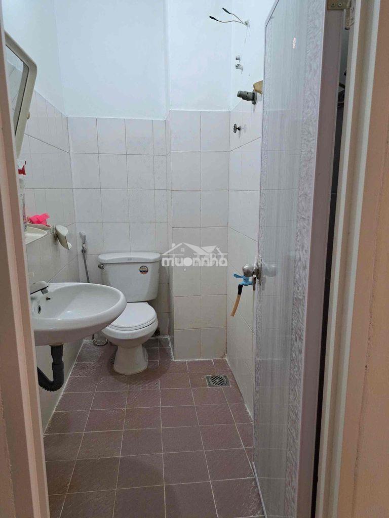 Cho thuê gấp nhà mặt tiền nguyễn lâm ngay chợ nguyễn tri phương 55m2 - 3