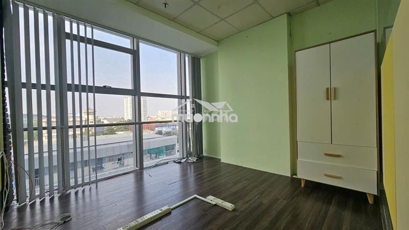Văn phòng luxcity 528 huỳnh tấn phát 126m2 giá 16tr/tháng , căn góc
