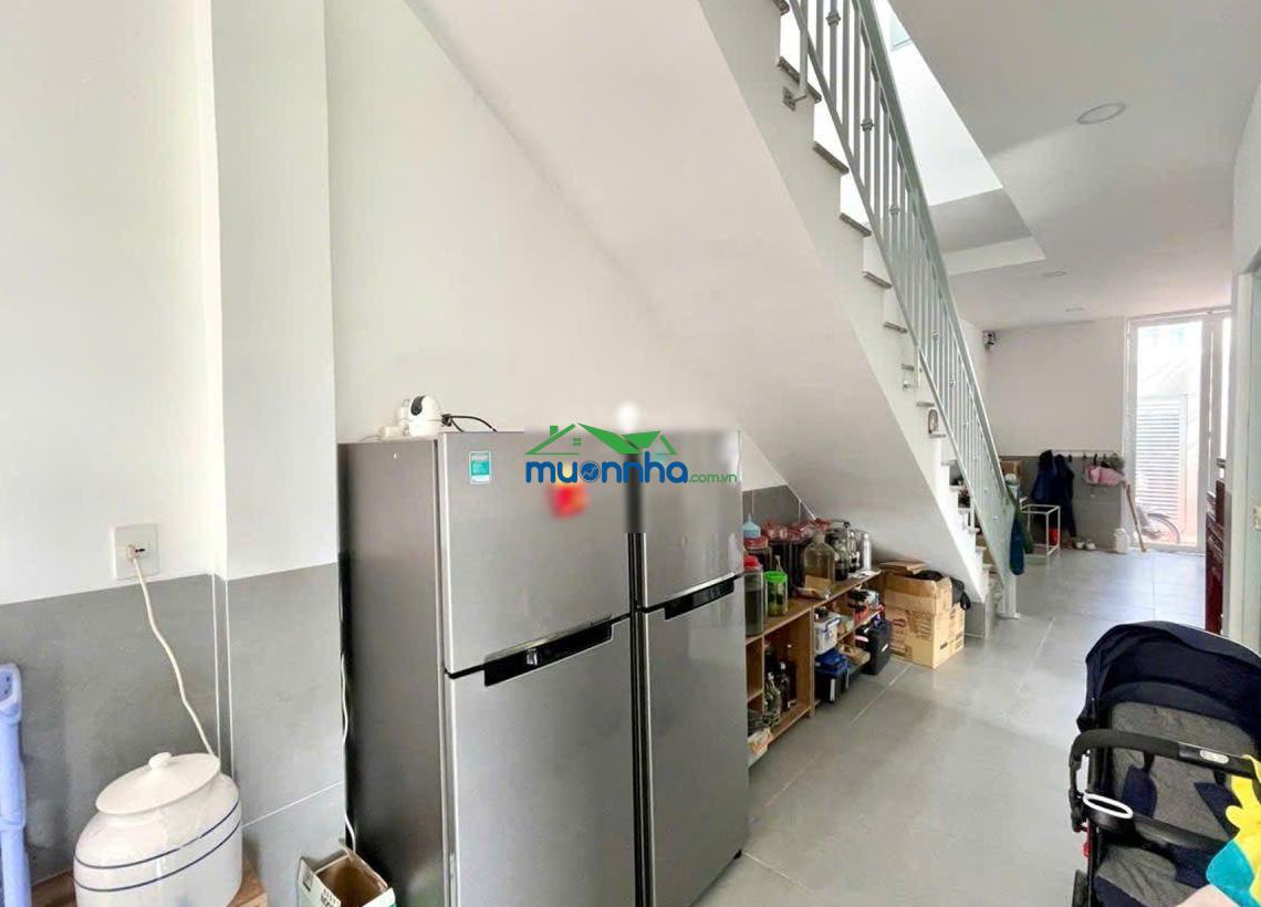 Nhà 2 tầng đường thạnh lộc 19 phường thạnh lộc q12, dt 132m2 (6,7mx20m) hẻm 6m giá 6,65tỷ.