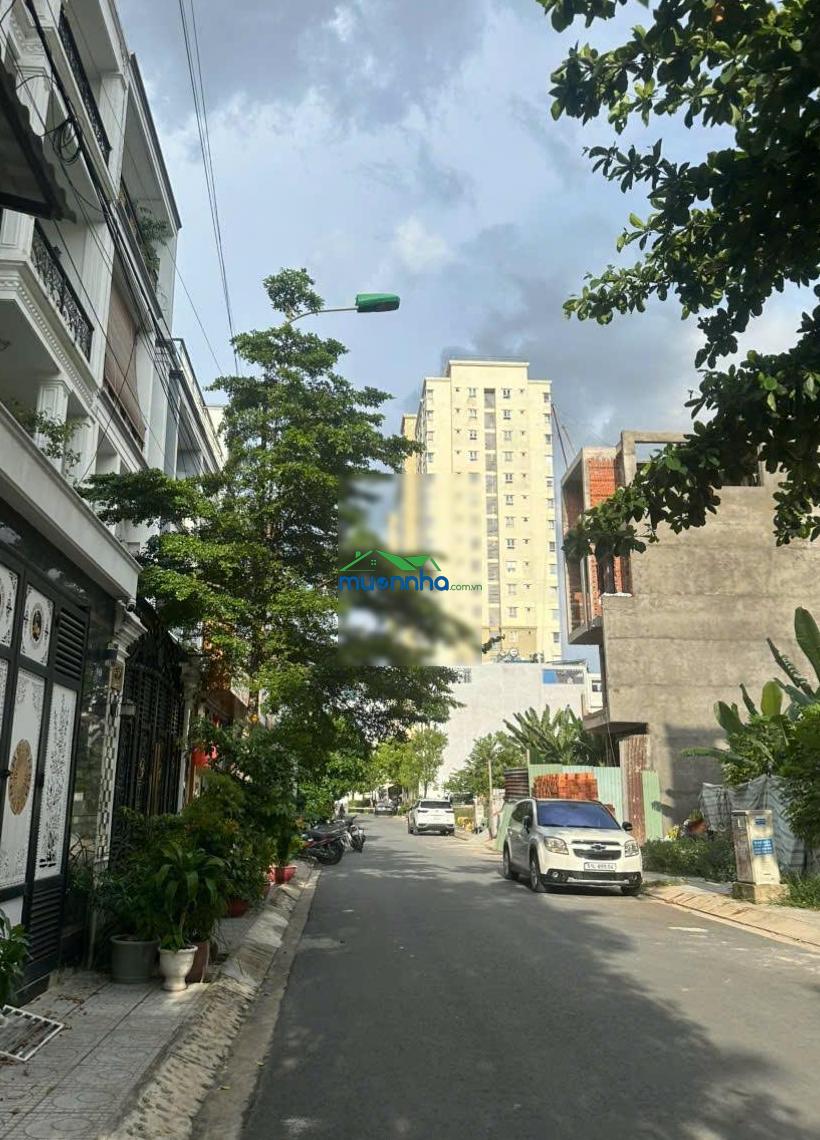 Cần bán gấp nhà hiệp thành city, giá chỉ 7.9 tỷ