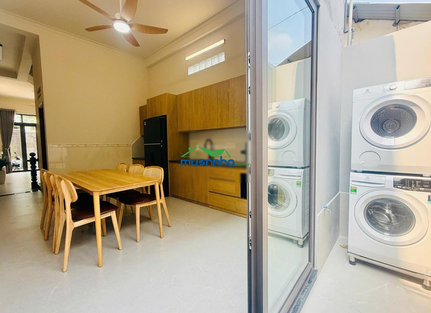 Bán nhà mặt đường ô tô, p bình trưng tây quận 2 cũ