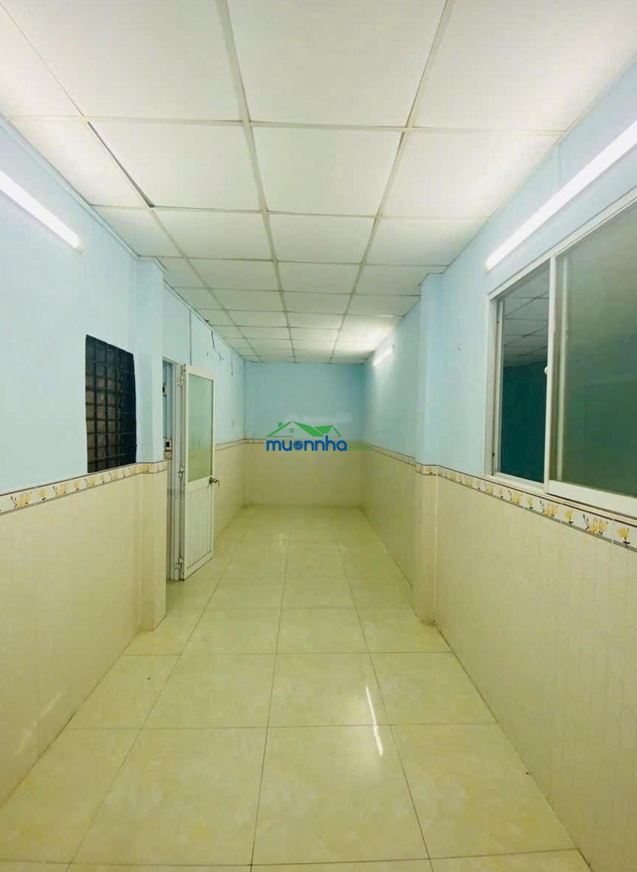 Bán gấp nhà hxh tỉnh lộ 10 50m2 5.5x9 giá 3ty7 - 2