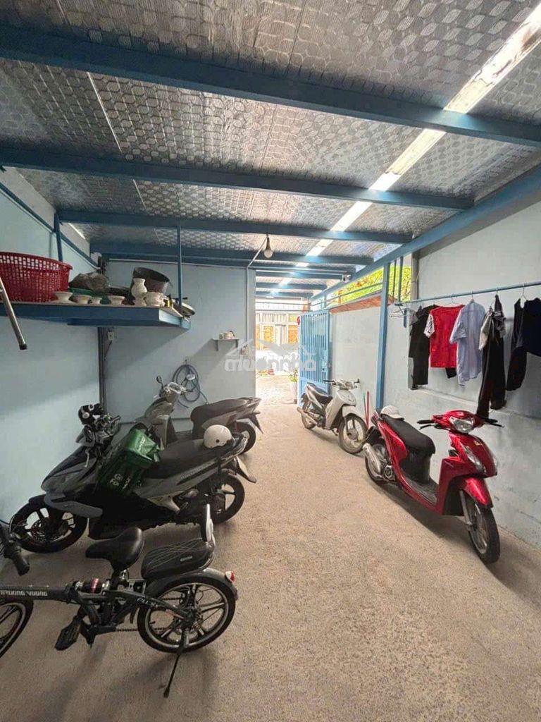 Cho thuê nhà 44 bùi văn ba đường huỳnh tấn phát q7 - 2