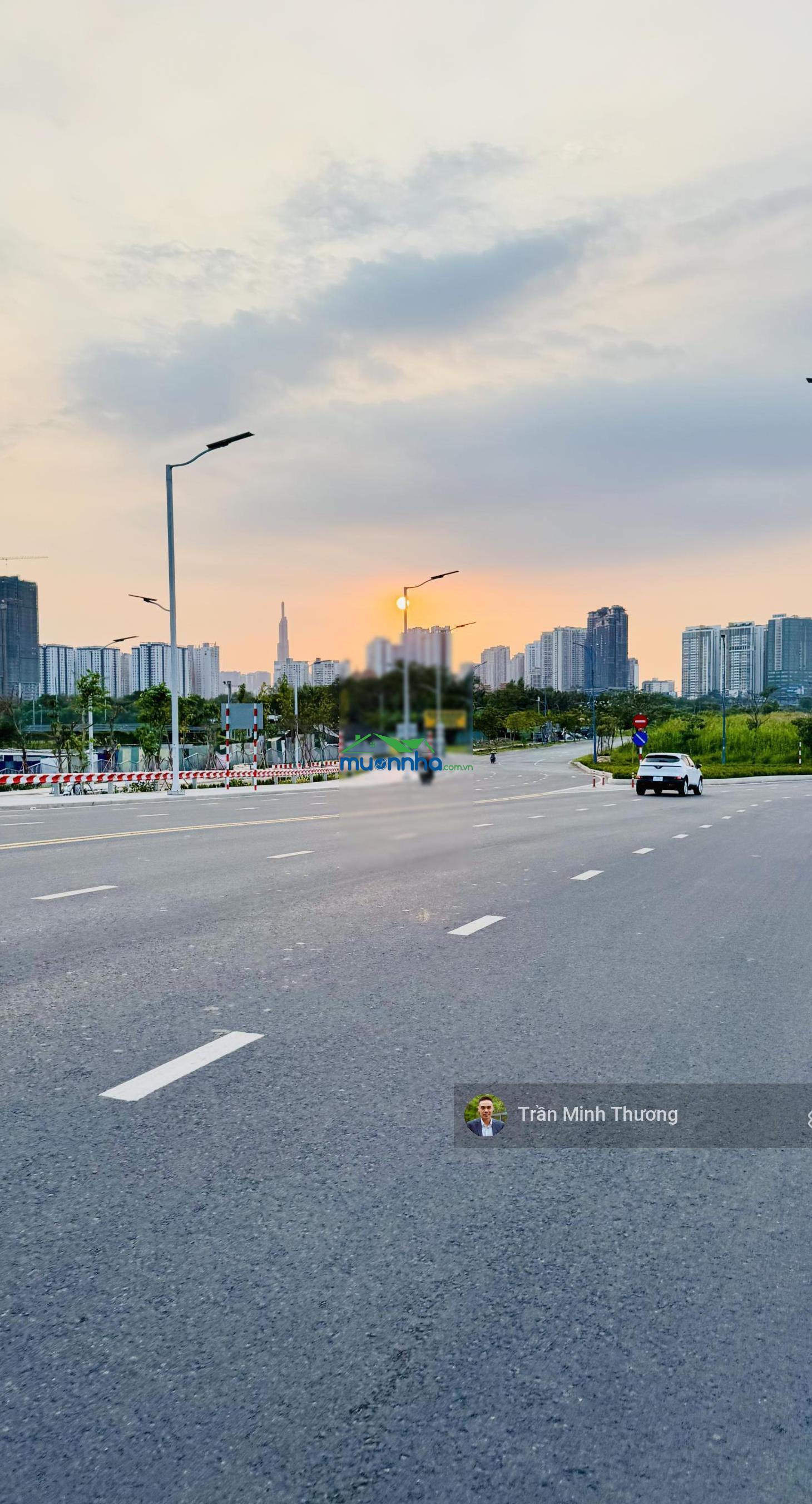 Nhà 3 tầng - ô tô đỗ cửa - sát liên phường - gần global city