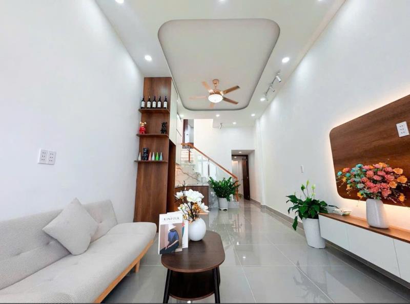 Nhà quận 7, chỉ 4 tỷ ngay trục đường huỳnh tấn phát