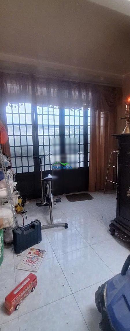4x10m, nhà đúc chắc chắn 1 trệt 2 lầu, 3pn - 2wc, ban công, giếng trời. sổ hồng riêng sang tên ngay - 4