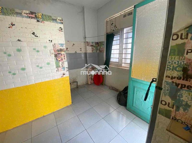 Phòng trọ rẻ chỉ 1tr6 có ban công