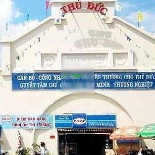 Nhà mặt tiền thụt kha vạn cân linh tây thủ đức hẻm xe hơi tới cửa gần chợ thủ đức và phạm văn đồng